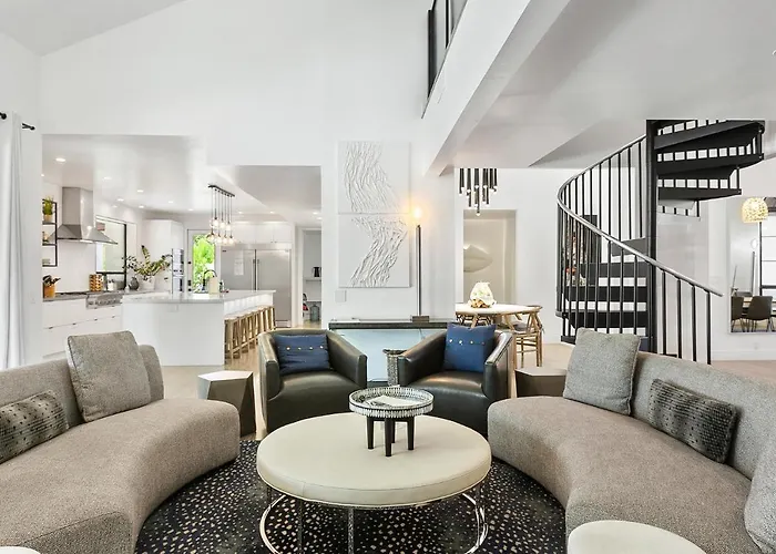 Moderncompound Holiday home