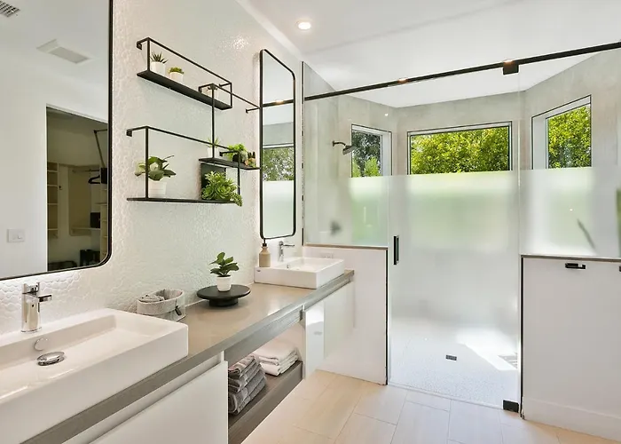 Moderncompound *